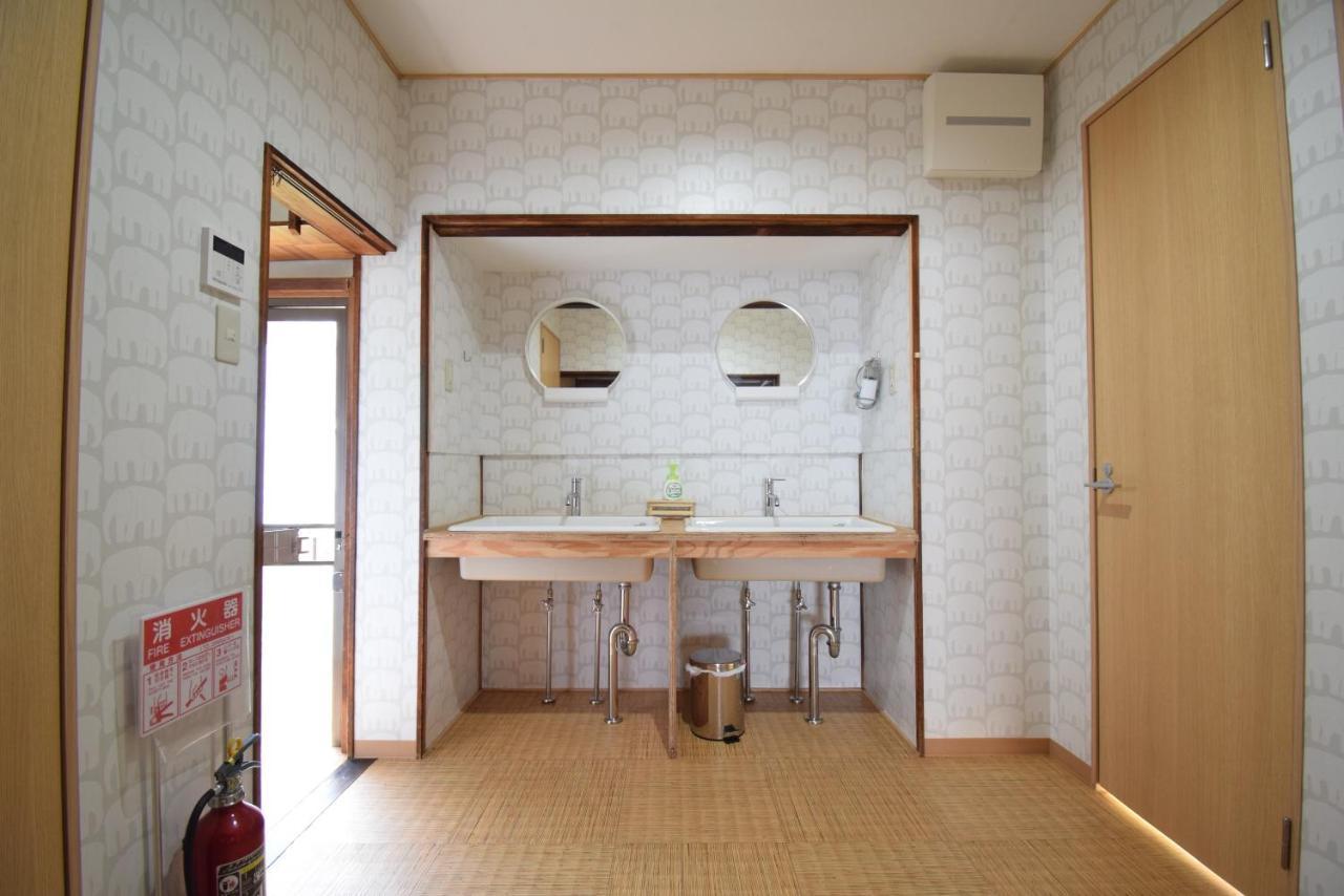 Bed&Bicycle Hotel Yao Bagian luar foto